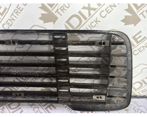 FREIGHTLINER M2 Grille