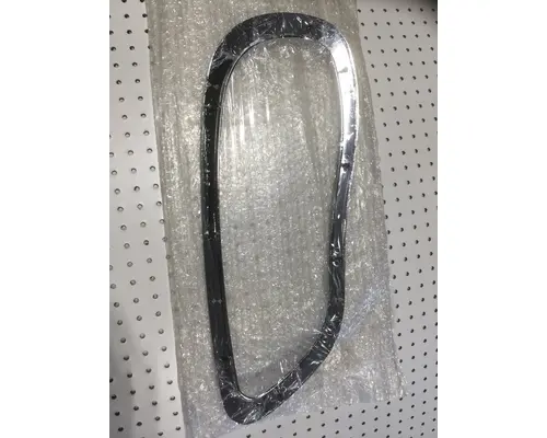FREIGHTLINER M2 HEADLAMP BEZEL