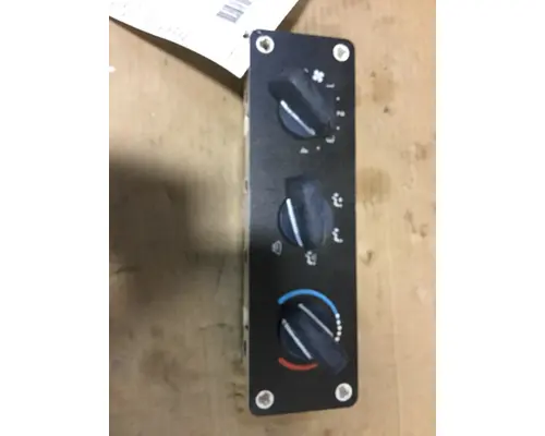 FREIGHTLINER M2 HEATER CONTROL