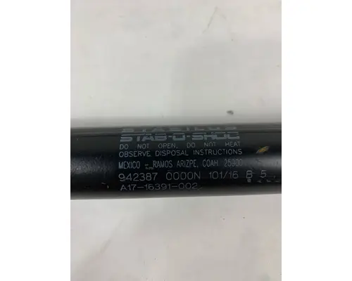 FREIGHTLINER M2 HOOD STRUT