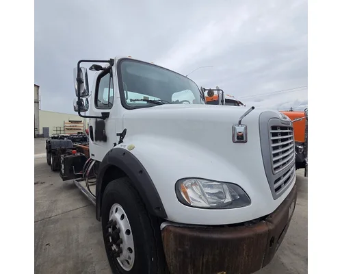 FREIGHTLINER M2 Hood