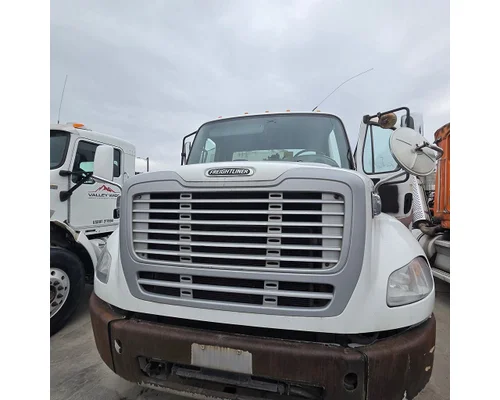 FREIGHTLINER M2 Hood