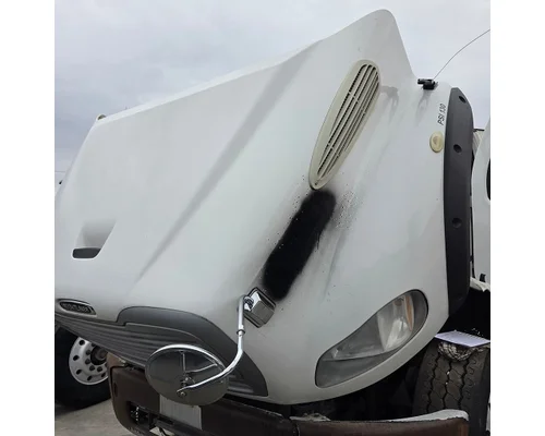 FREIGHTLINER M2 Hood