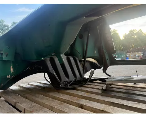 FREIGHTLINER M2 Hood
