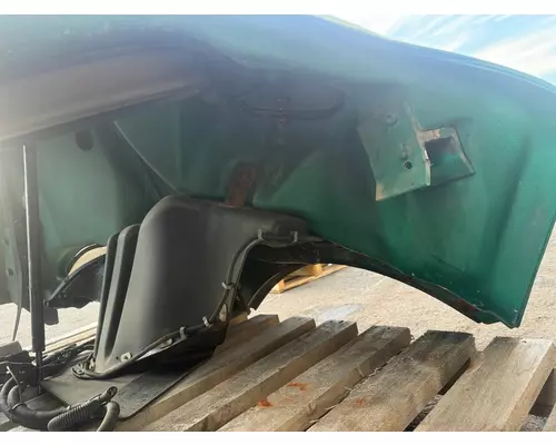 FREIGHTLINER M2 Hood