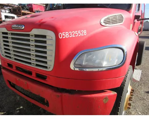 FREIGHTLINER M2 Hood