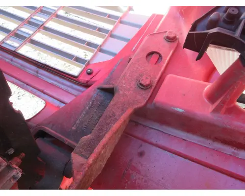 FREIGHTLINER M2 Hood