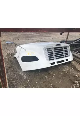 FREIGHTLINER M2 Hood