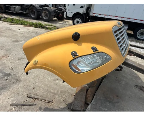 FREIGHTLINER M2 Hood