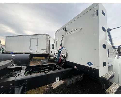 FREIGHTLINER M2 Hub