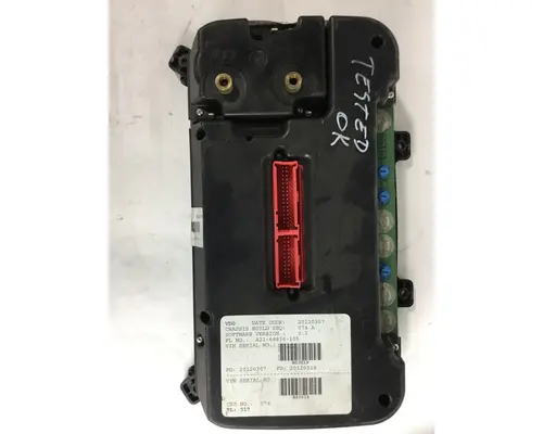 FREIGHTLINER M2 INSTRUMENT CLUSTER