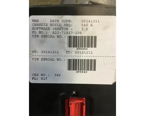 FREIGHTLINER M2 INSTRUMENT CLUSTER