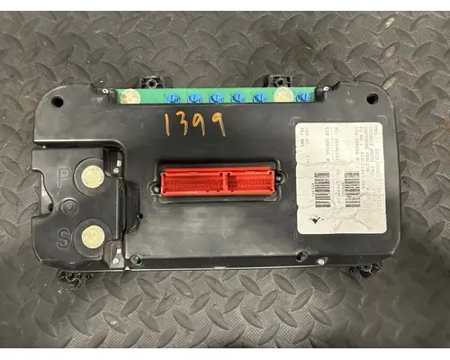 FREIGHTLINER M2 Instrument Cluster