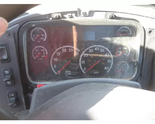 FREIGHTLINER M2 Instrument Cluster