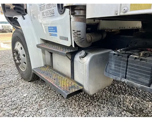 FREIGHTLINER M2 Radiator