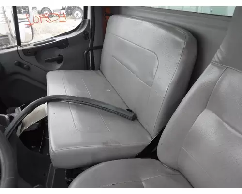 FREIGHTLINER M2 Seat, Front