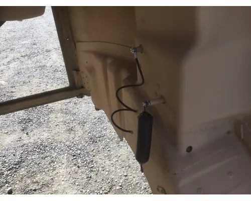 FREIGHTLINER M915 HOOD