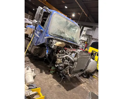 FREIGHTLINER MB70 Rebuilders