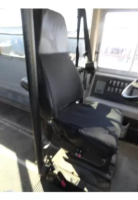 FREIGHTLINER MB70 Seat, Front