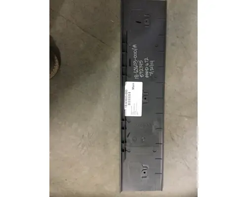 FREIGHTLINER MISC DOOR TRIM