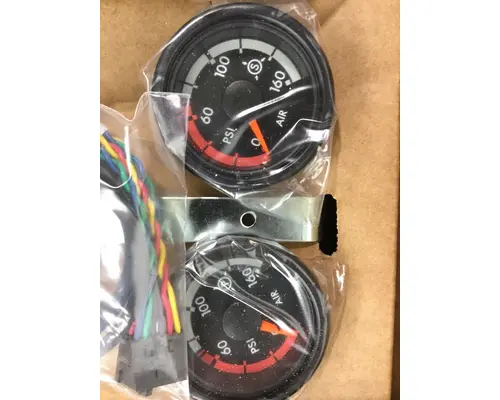 FREIGHTLINER MISC INSTRUMENT CLUSTER