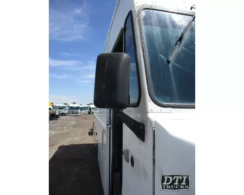 FREIGHTLINER MT-45 Mirror (Side View)