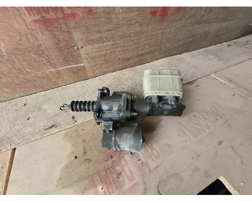 FREIGHTLINER MT-45 Power Brake Booster