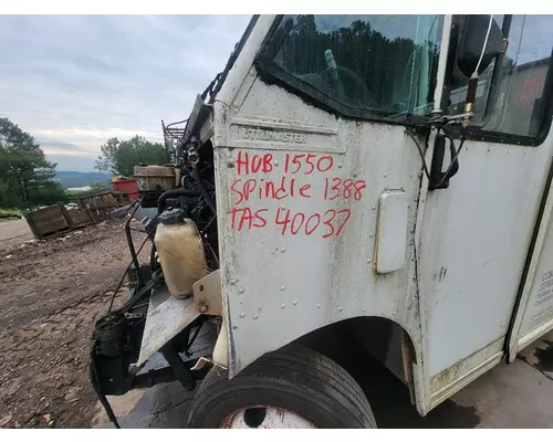 FREIGHTLINER MT-45 Radiator Overflow Bottle