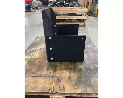 FREIGHTLINER MT 55 Battery Box