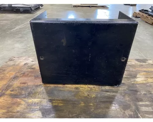 FREIGHTLINER MT 55 Battery Box