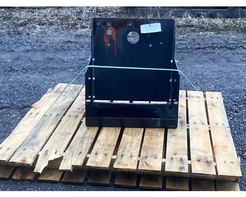 FREIGHTLINER MT 55 Battery Box