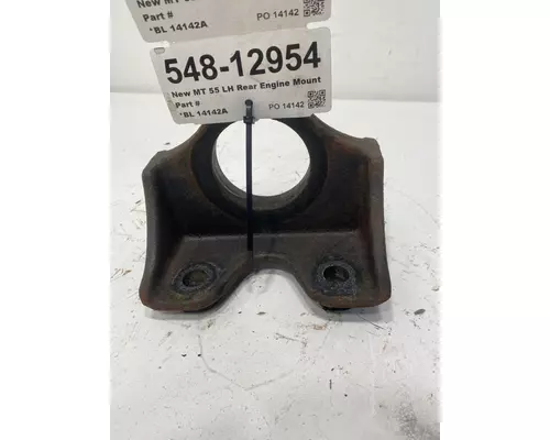 FREIGHTLINER MT 55 Engine Mount