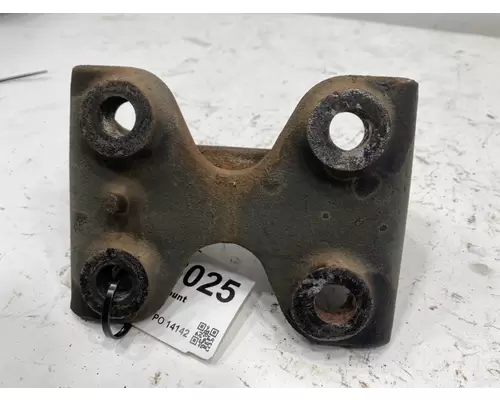 FREIGHTLINER MT 55 Engine Mount