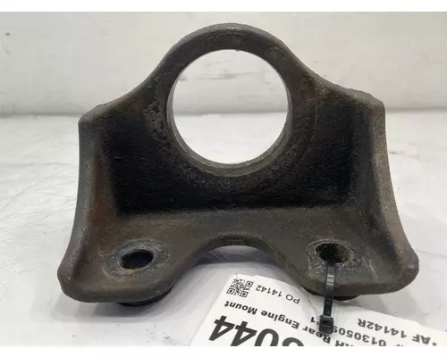 FREIGHTLINER MT 55 Engine Mount