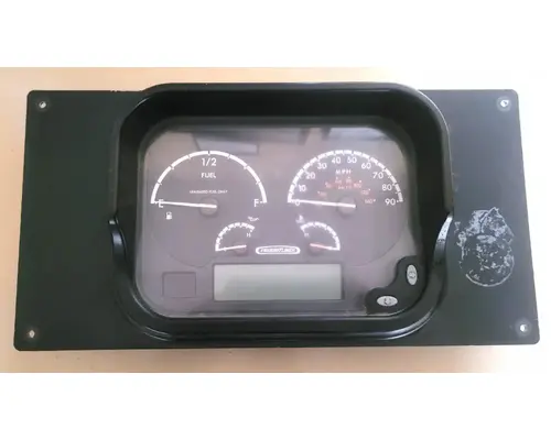 FREIGHTLINER MT-55 Instrument Cluster