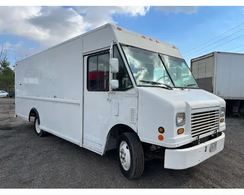 FREIGHTLINER MT45 Chassis Complete Vehicle