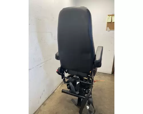 FREIGHTLINER MT45 Seat, Front
