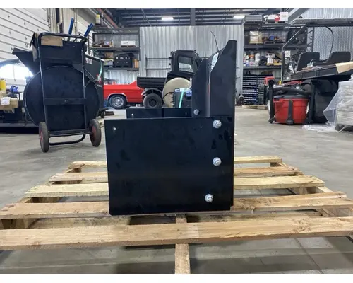 FREIGHTLINER MT55 Battery Box