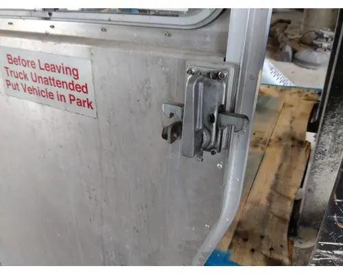 FREIGHTLINER MT55 DOOR ASSEMBLY, FRONT