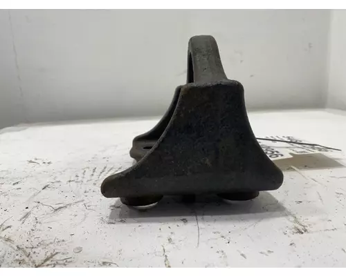 FREIGHTLINER MT55 Engine Mounts