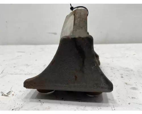 FREIGHTLINER MT55 Engine Mounts