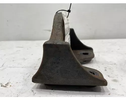 FREIGHTLINER MT55 Engine Mounts