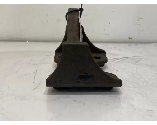 FREIGHTLINER MT55 Engine Mounts