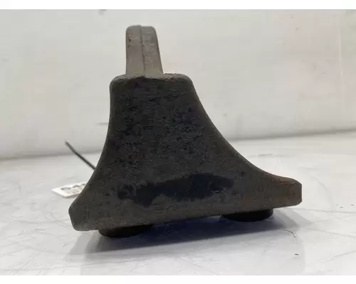FREIGHTLINER MT55 Engine Mounts