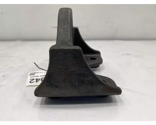 FREIGHTLINER MT55 Engine Mounts