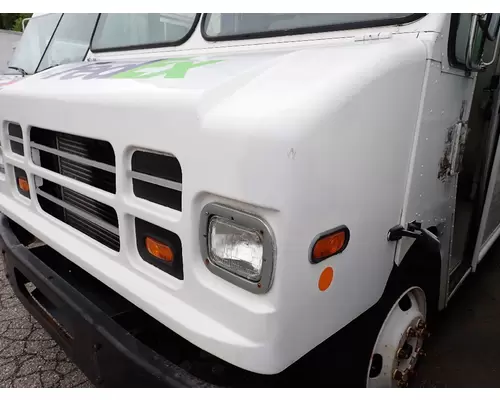 FREIGHTLINER MT55 Hood