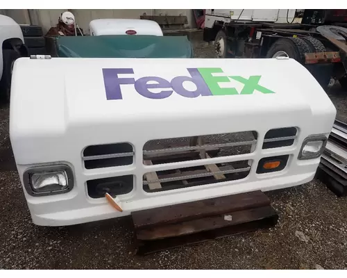 FREIGHTLINER MT55 Hood