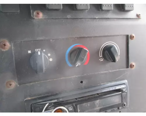 FREIGHTLINER MT55 Temperature Control