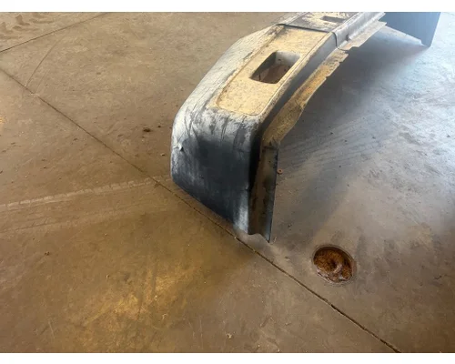 FREIGHTLINER Med. Conv. Bumper Assembly, Front