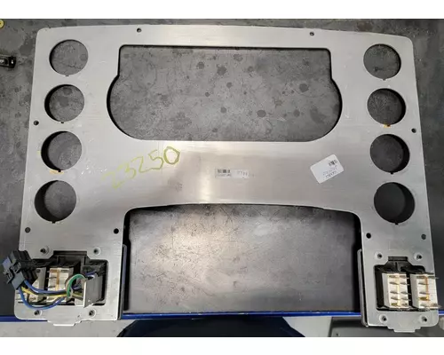 FREIGHTLINER PARTS ONLY Dash Panel 